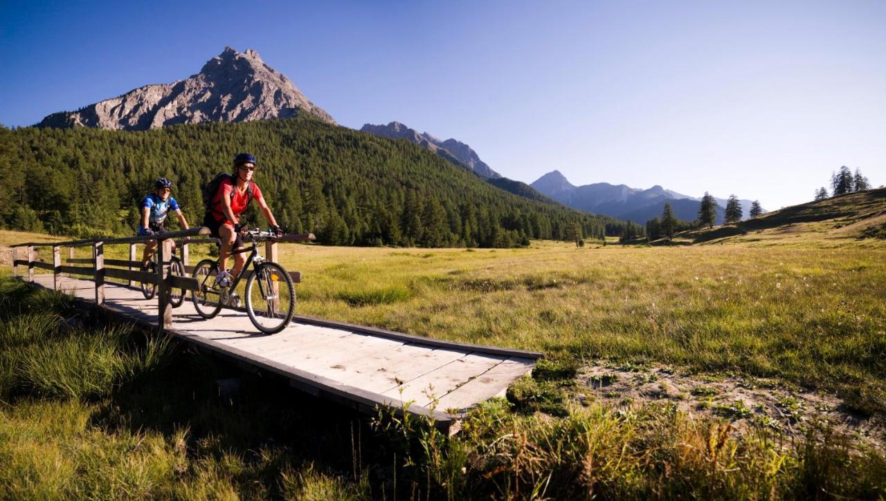 Hotel Filli Scuol Bagian luar foto