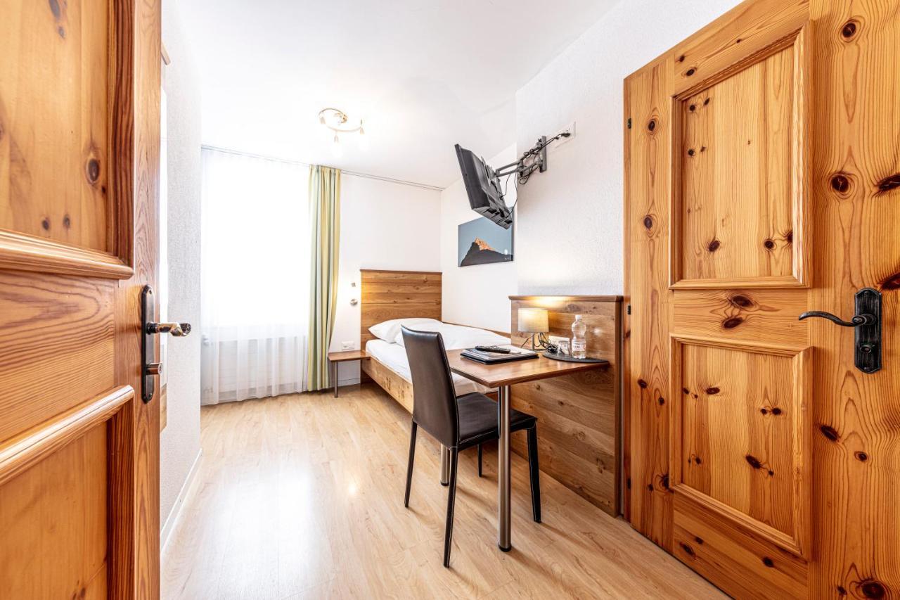 Hotel Filli Scuol Bagian luar foto