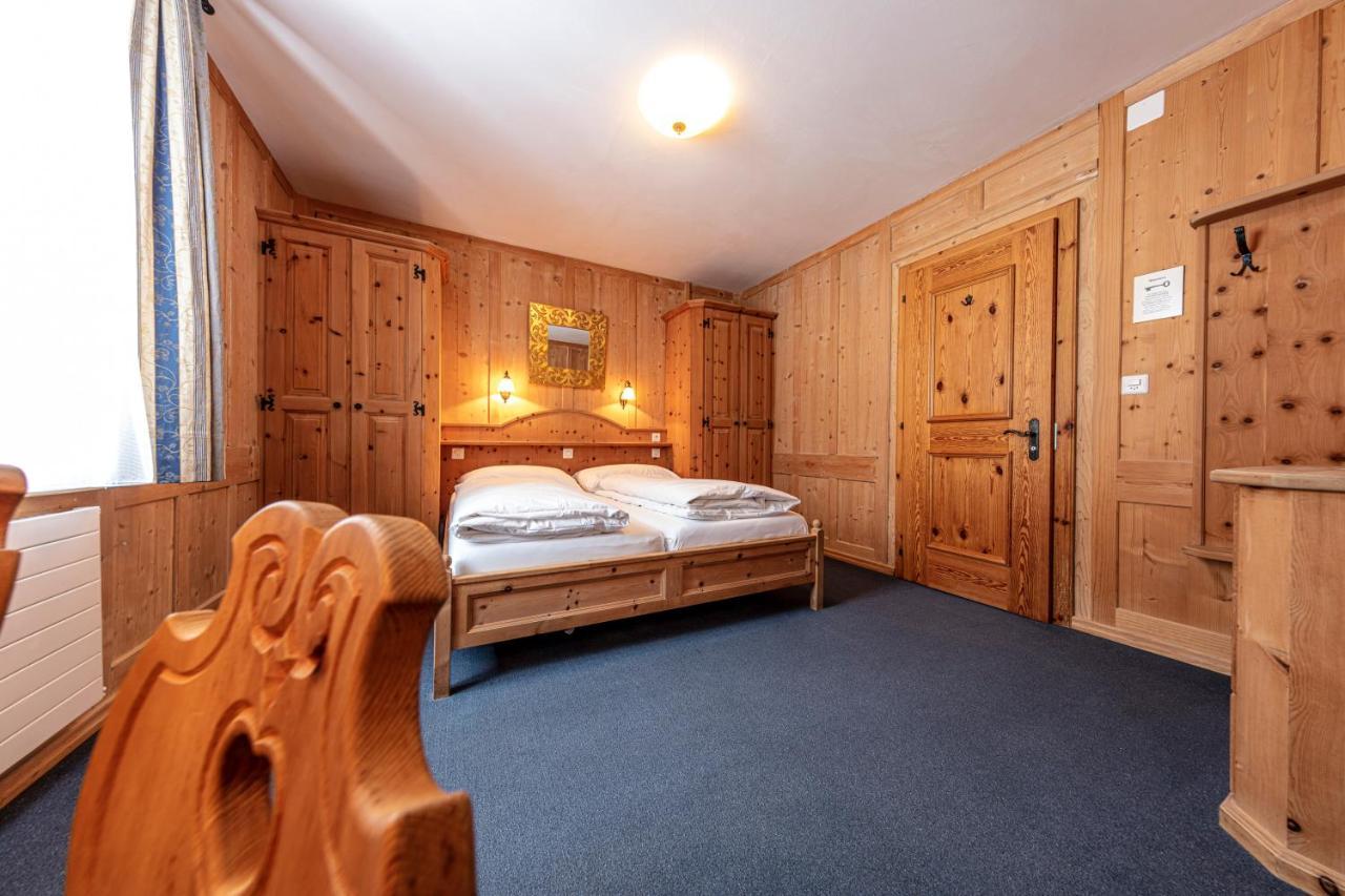 Hotel Filli Scuol Bagian luar foto
