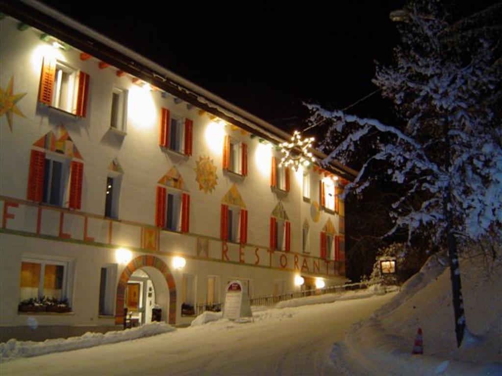 Hotel Filli Scuol Bagian luar foto